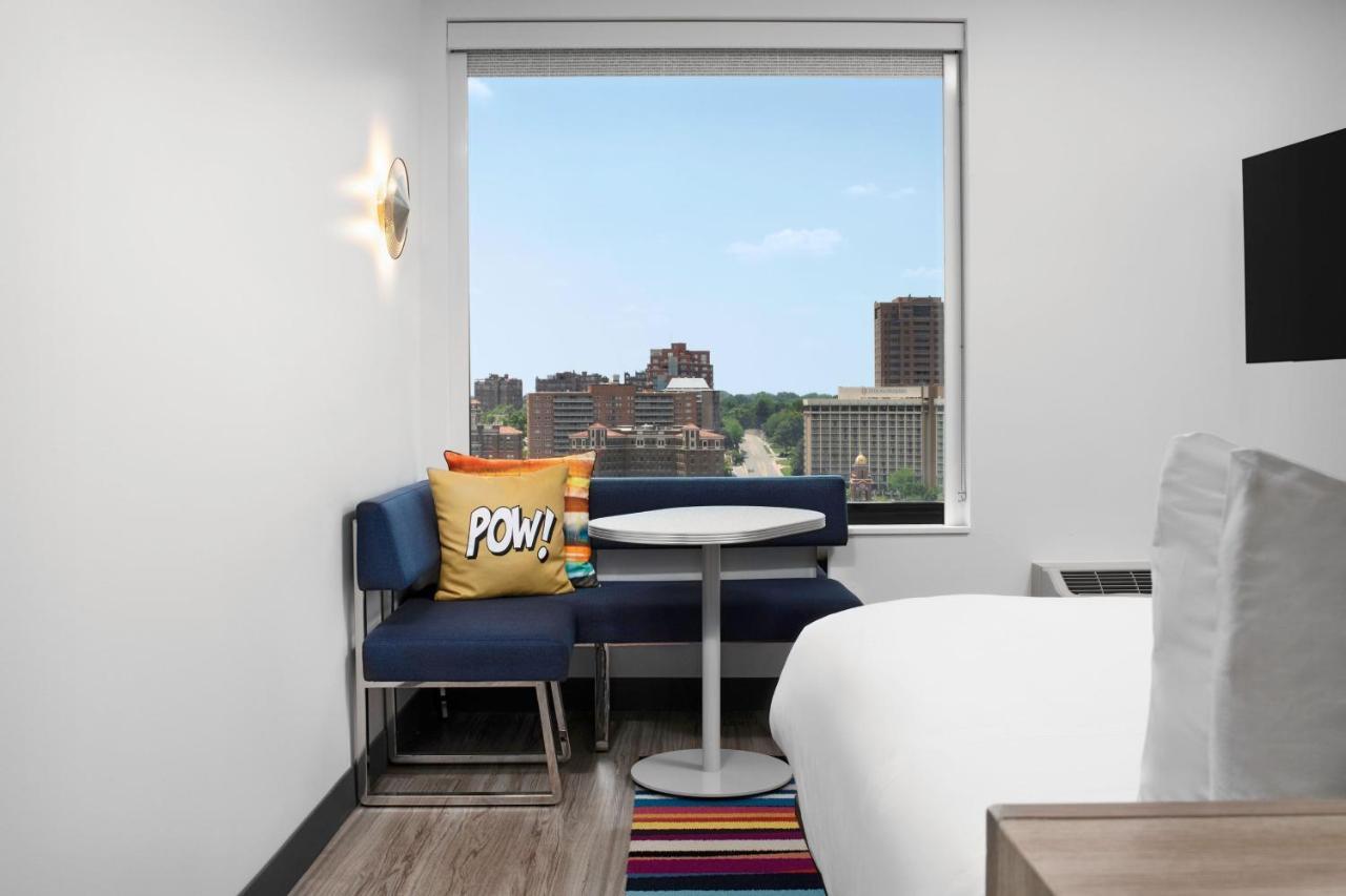 Aloft Kansas City Country Club Plaza Bagian luar foto