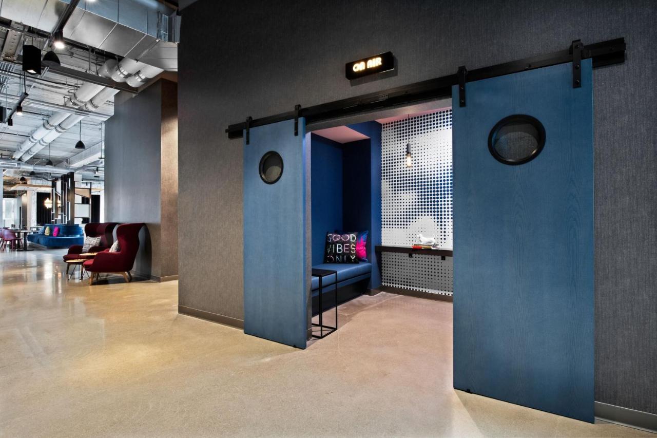 Aloft Kansas City Country Club Plaza Bagian luar foto